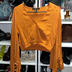 Forever 21 flair sleeve blouse crop top